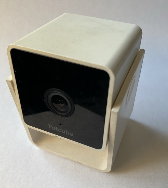 Petcube Cam Pet Monitoring Wi-Fi Camera with Surveillance CC10us
