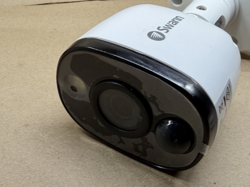 Swann SWPRO-4KWLB 4K Ultra HD Heat and Motion Detection Sensor Security Camera gallery