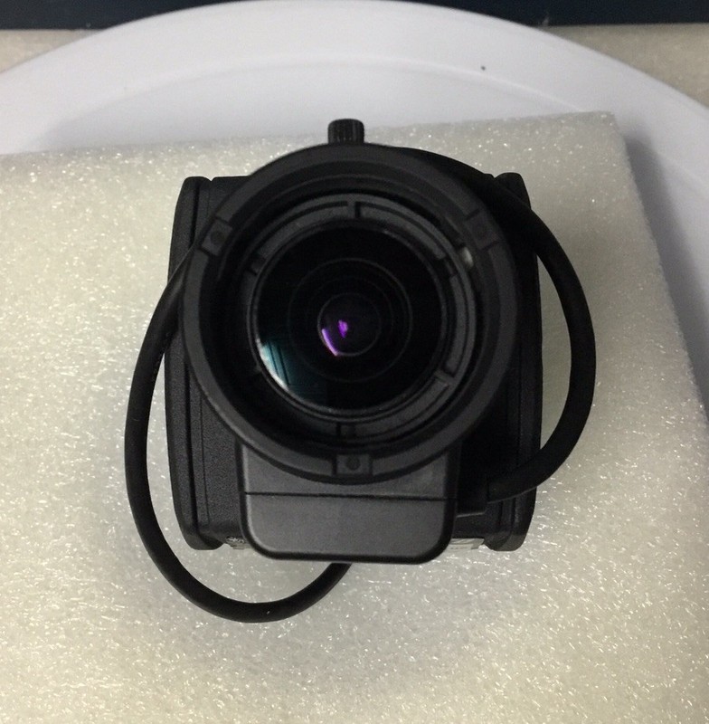 Pelco CCC1370H-2 Security Color Mini Camera W/ 480TVL 3-8mm VF 24VAC DSP TESTED! gallery