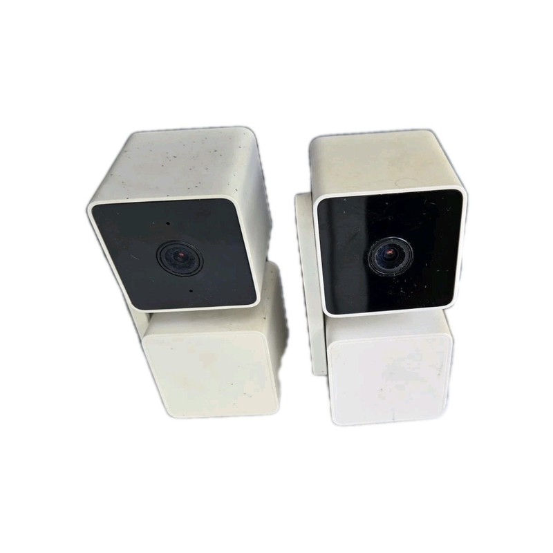 Wyze Cam v3 Indoor/Outdoor Security Camera Lot of 2 — With Power Adapters (3d2) gallery