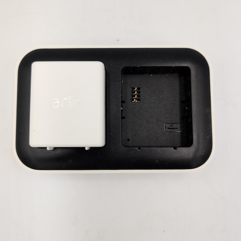 Arlo Essential Spotlight Camera VMC2030 w/ Battery & Charging Dock - No Cables gallery
