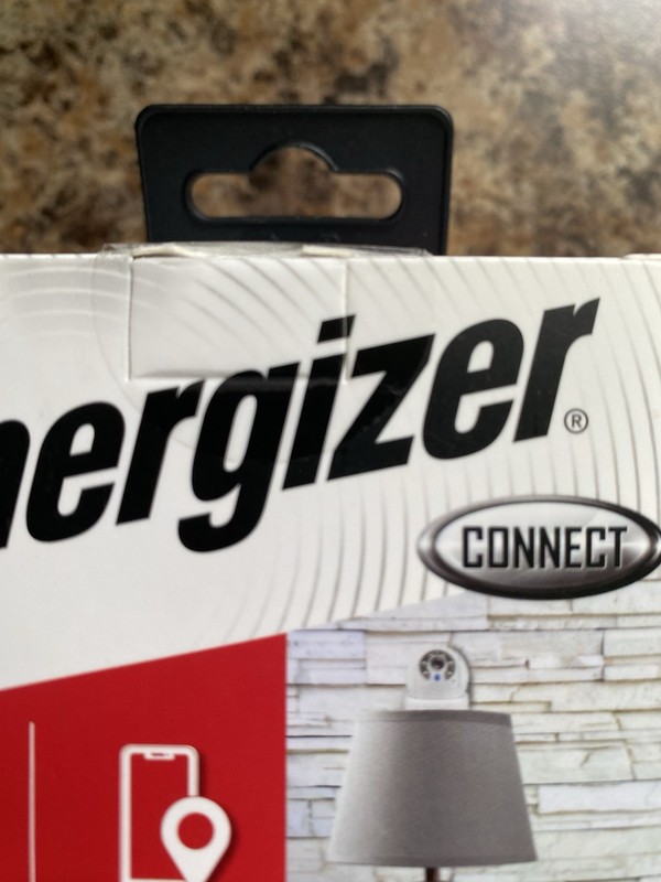 Energizer Smart Wi-Fi Indoor Outdoor Bulb Socket P/T Camera NIP gallery
