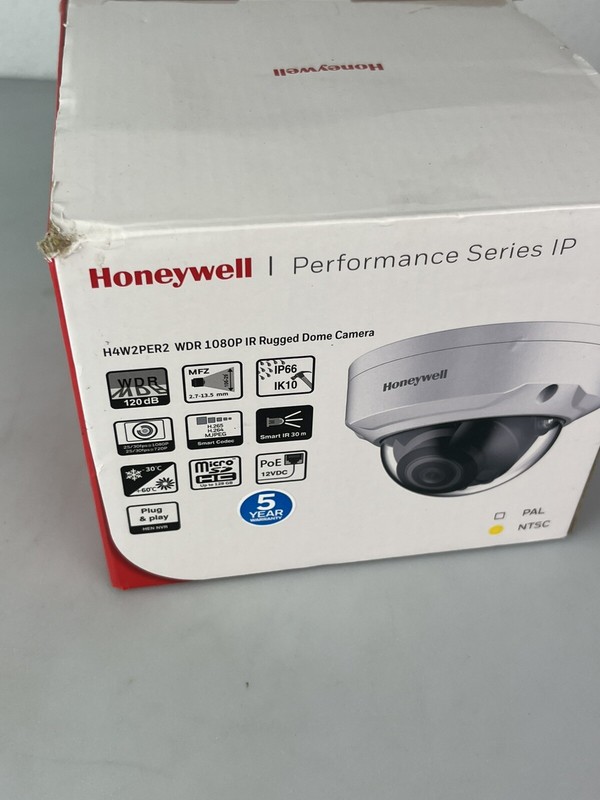Honeywell H4W2PER2 Performance Series IP Dome Camera 2MP 2.7mm-13.5mm White gallery