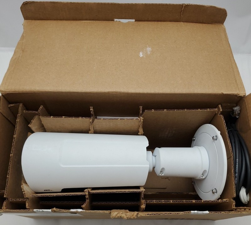 AXIS Q1765-LE Bullet-Style Outdoor Network Camera PT-Mount gallery