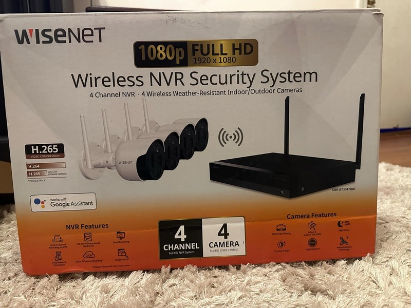 Wisenet 4 Wireless camera kit (24/7 Color – Night Vision – Motion Detection NEW gallery