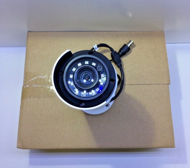 LOREX LBV2531 1080p HD Bullet Security Camera WEATHERPROOF VANDAL PROOF gallery