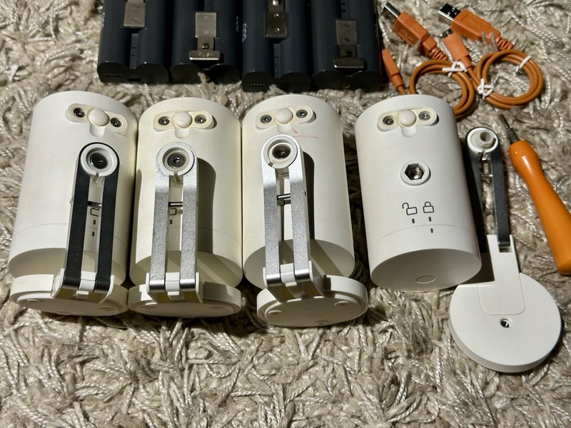Ring Wireless Security Camera Indoor/Outdoor Lot Of 4 W/ Batteries Used Working gallery