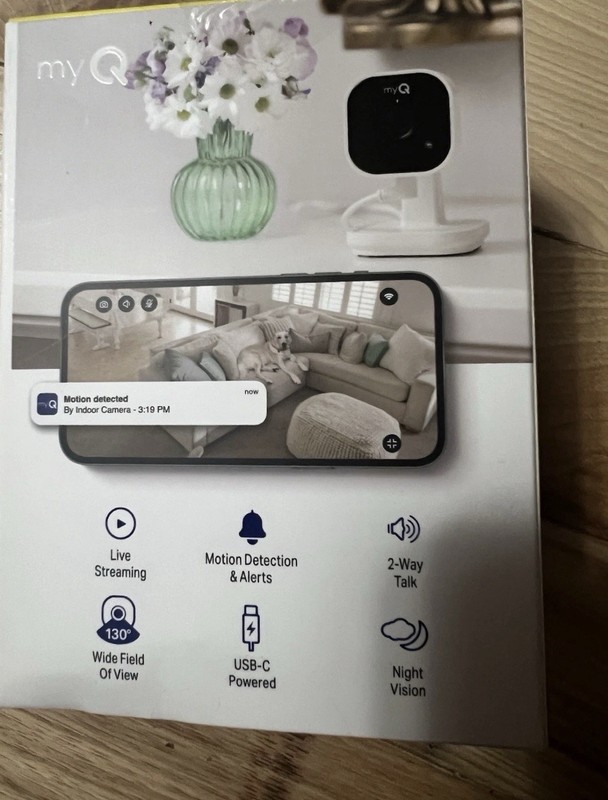My Q Smart Indoor Camera, Style# MYQ-C13AXXW, Color White gallery