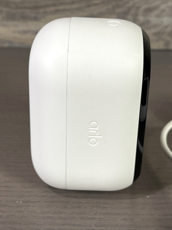 Arlo Essentials Add On 2K SecurityCamera, VMC3050, w/Solar Panel VMA6600 gallery