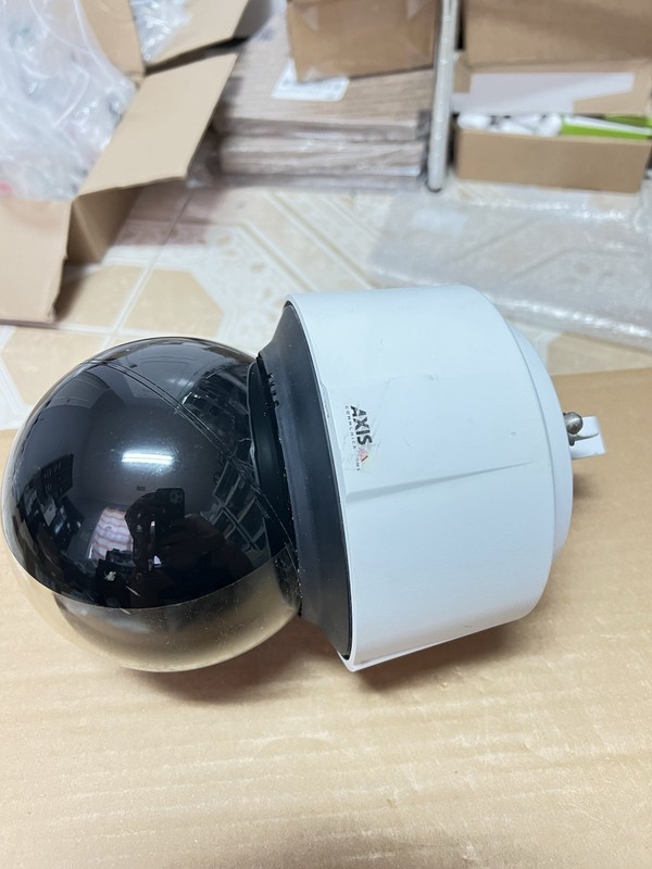 AXIS Q6114 E PTZ DOME SECURITY CAMERA Q6114-E 60HZ 0650-001-01 T8-A3