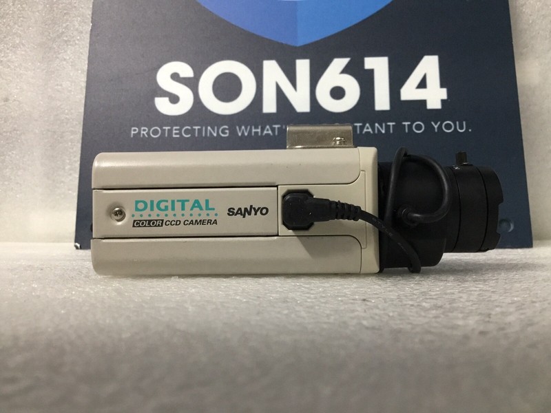 Sanyo VCC-6594 Security Color Camera W/ 520TVL 3.5~8mm CCTV Surveillance TESTED! gallery