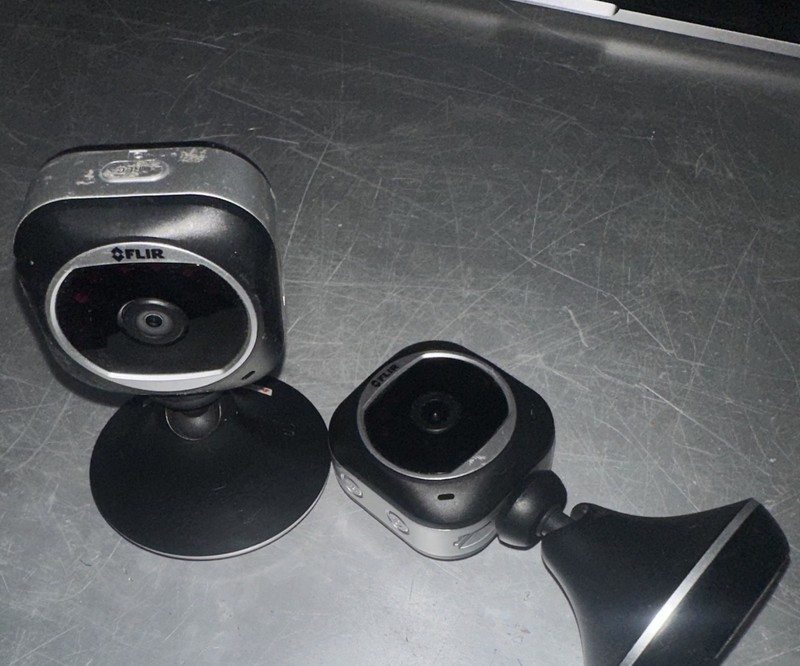 FLIR FXV101 Wireless HD Outdoor Security Camera – Smart Wi-Fi 1080p Surveillance