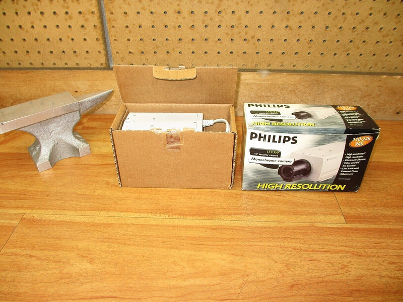 Philips LTC 0350/61 *NEW* Security Camera LTC350 Monochrome High Resolution CCD