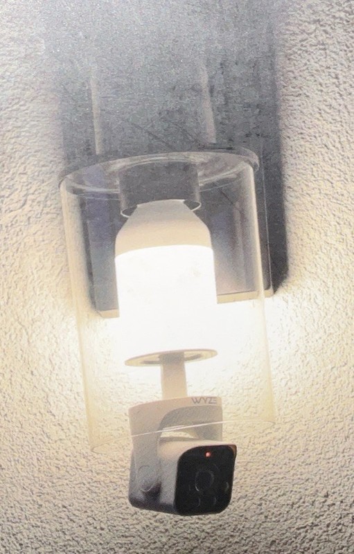 Wyze Bulb Cam 2K Smart Security Camera E26 Socket 800 Lumens gallery