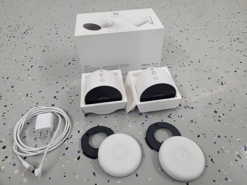 Google Nest Cam Indoor/Outdoor Battery Surveillance Camera, G3AL9 – Snow, 2-Pack