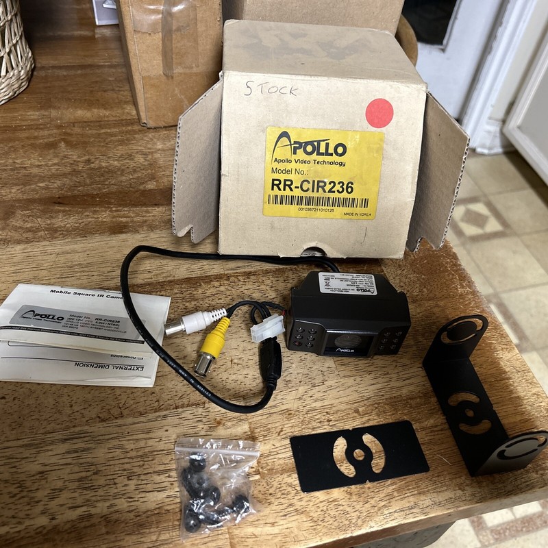 APOLLO RR-C236 HIGH RESOLUTION MOBILE SQUARE IR DAY & NIGHT COLOR CAMERA *C5