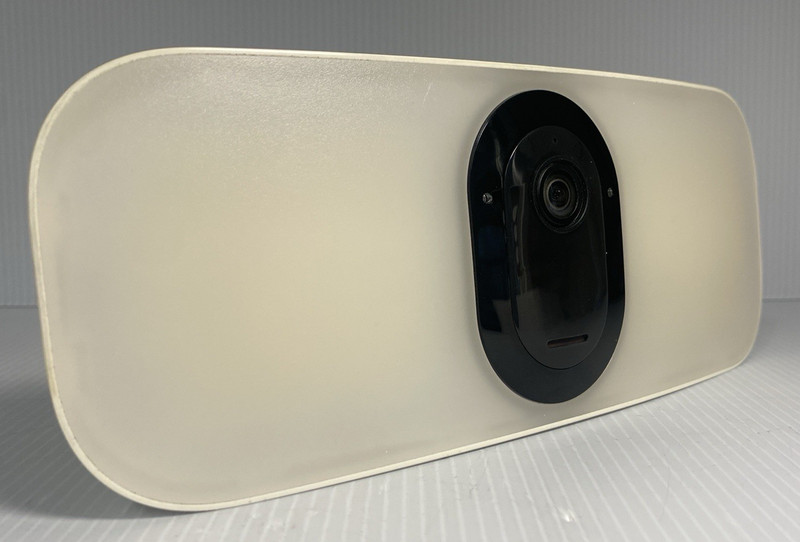 Arlo Pro 3 Floodlight Camera FB1001 Wireless Security Cam w/ Battery Tested