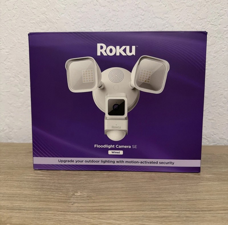 Roku Smart Home Floodlight Camera SE Wi-Fi Connected, Wired Surveillance Camera