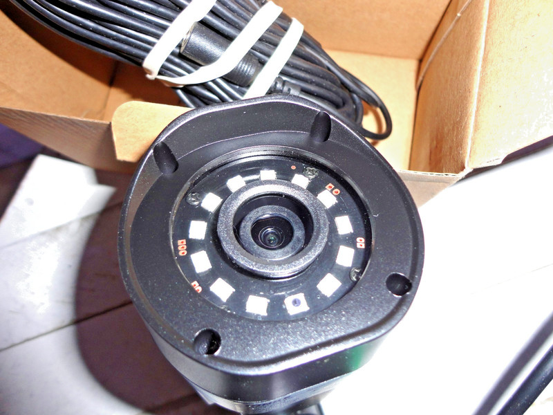 ANNKE 1080P HD 4in1 CCTV Home Security Camera w/ Night Vision CT1BG w/ BNC Cable gallery