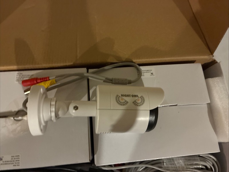 4 Pcs Night Owel Security Camera CM-HDA10W-BU-TU