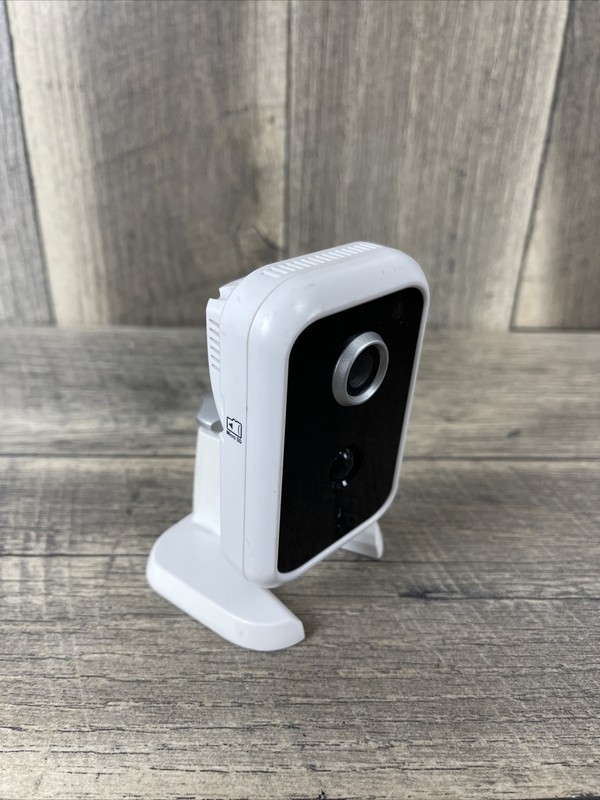 IRIS RC8221 White Wired/Wireless 802.11n H.264 HD Security Camera gallery