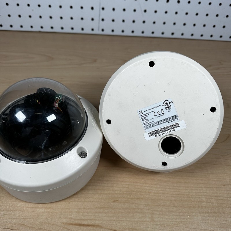 Lot of 2 Vicon V920D-N39M-IP Dome Camera gallery