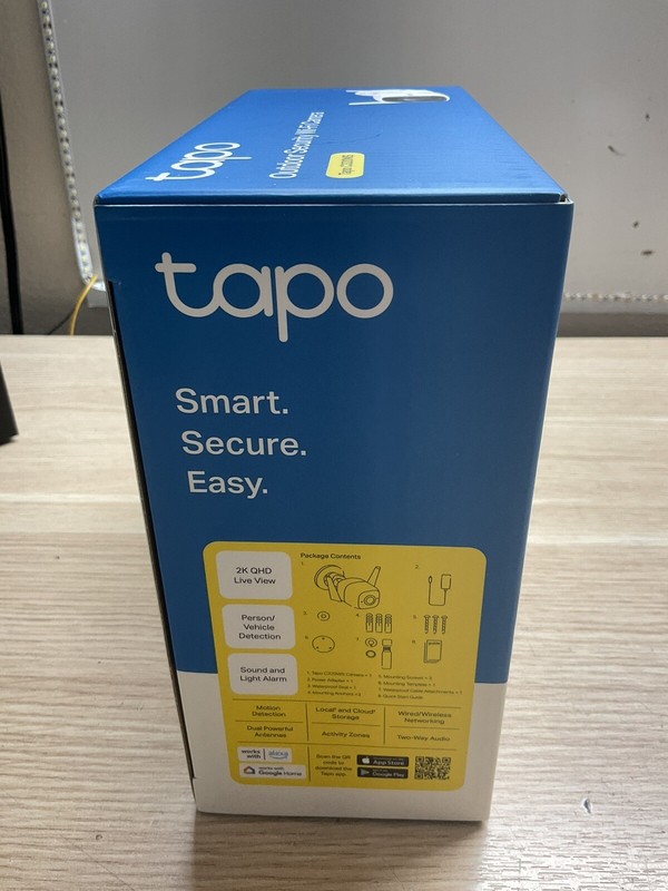 TP-Link Tapo Outdoor Security Spotlight Night Vision Camera Tapo C320WS 2K gallery