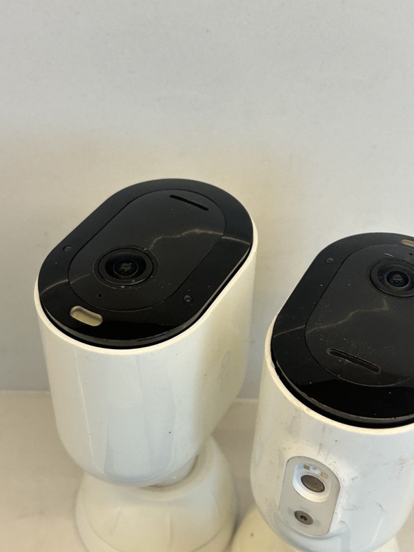 Arlo Pro 4 Spotlight Indoor/Outdoor Camera White 2 Cameras 4 Batteries & Charger gallery