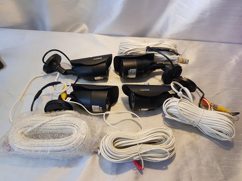Q-See model QM7007B NTSC security camera