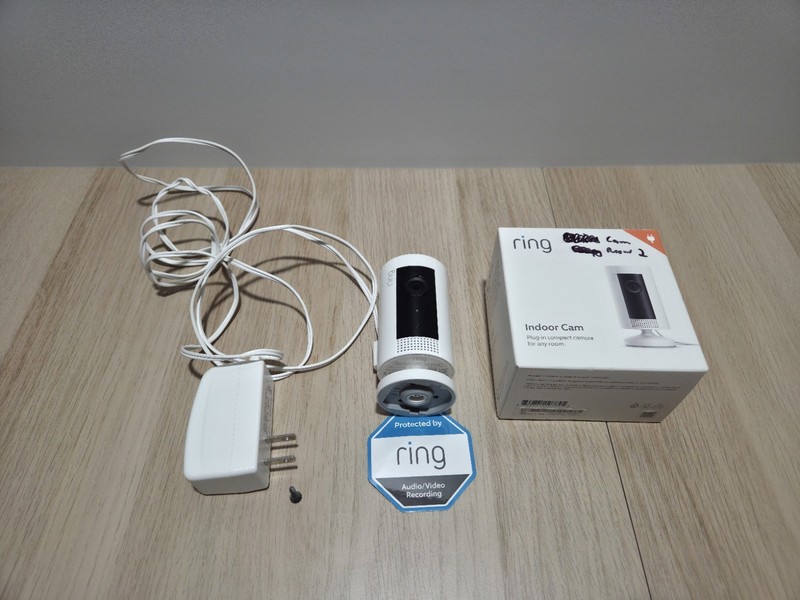 Ring Indoor Cam Compact Plug-In HD Security Camera with two-way talk – White