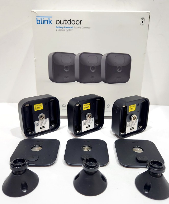 Blink Outdoor 3-Camera Wireless Security System – 1080p HD, Weather Resistant gallery