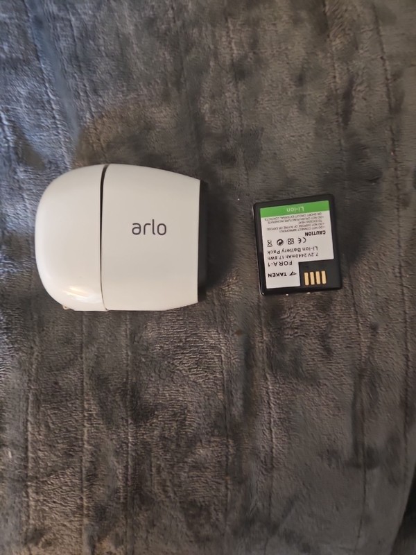 Netgear Arlo Pro VMC4030 Wireless Security Camera Working w/ Battery Not Tested