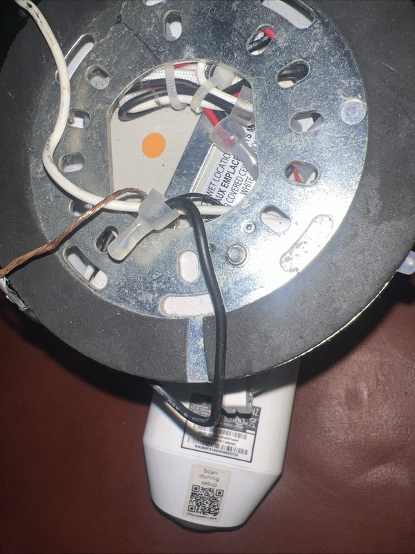 Ring Floodlight Cam Wired White See Descrip Used gallery