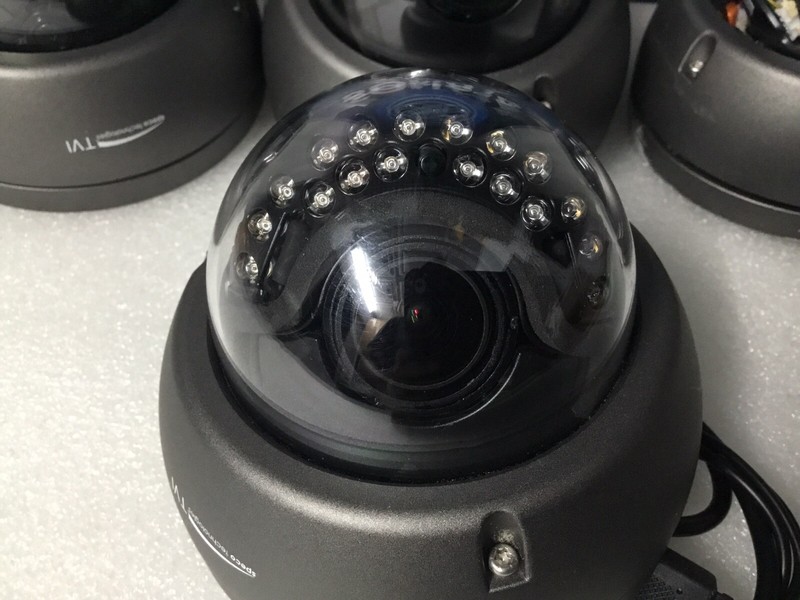 Speco HT5940T Security IR Color Camera W/ 2.8-12mm 1080P 2MP CVBS Analog TESTED! gallery