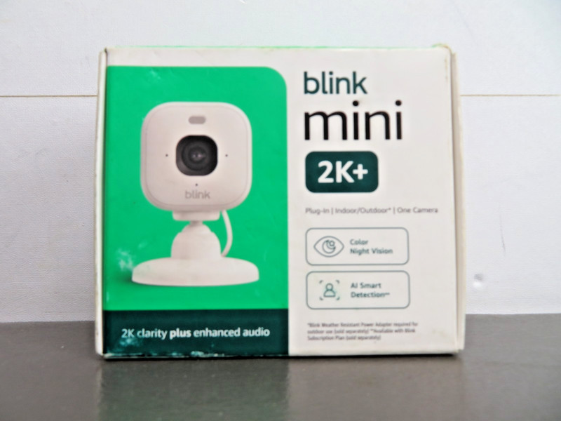 New Blink Mini 2K+ Plug-In Smart Security Camera Color Night Vision White **