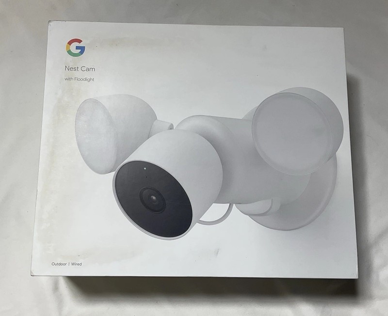Brand New Google Nest Cam with Floodlight Outdoor/Wired Snow – (Stained Box) G1