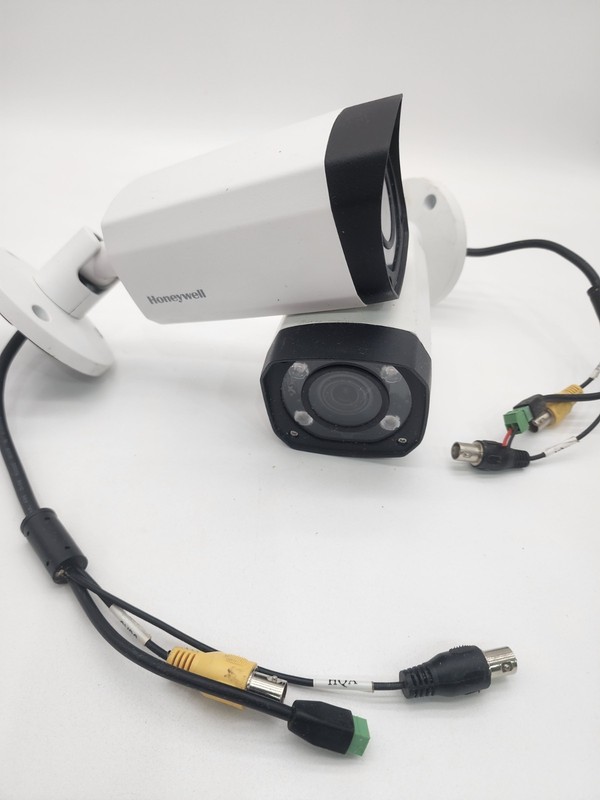 Honeywell Video HB276HD4 4MP HQA IR Bullet Camera, 2.7~12mm MFZ FOR PARTS ONLY