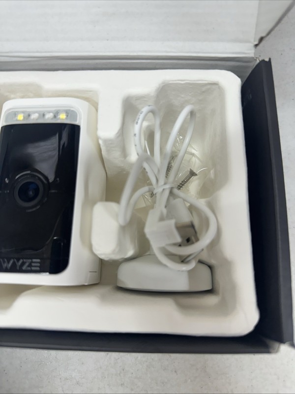 Wyze Battery Cam Pro 2 Pack WYZECOP-RB2PK Wireless 2k HD Color Night Spotlight gallery