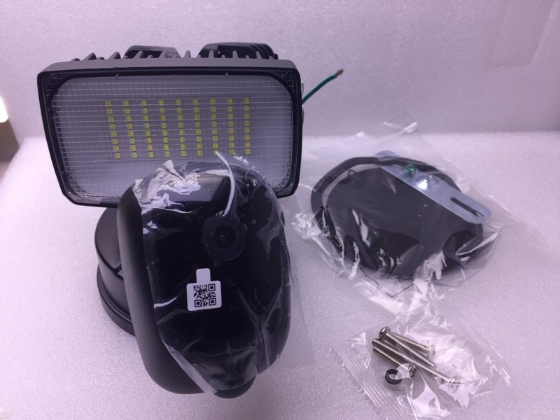 Floodlight Camera Outdoor 3-LBS60Q – 2K QHD Security Cam with Motion-Activated