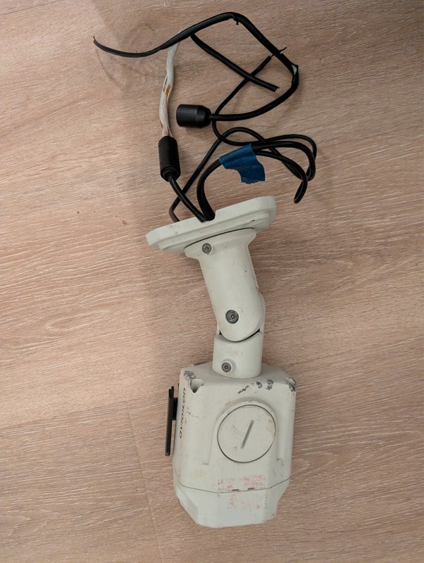 Avigilon 5.0-H3-BO1-IR 5MP Indoor/Outdoor Cam, Zoom, POE, Infrared gallery