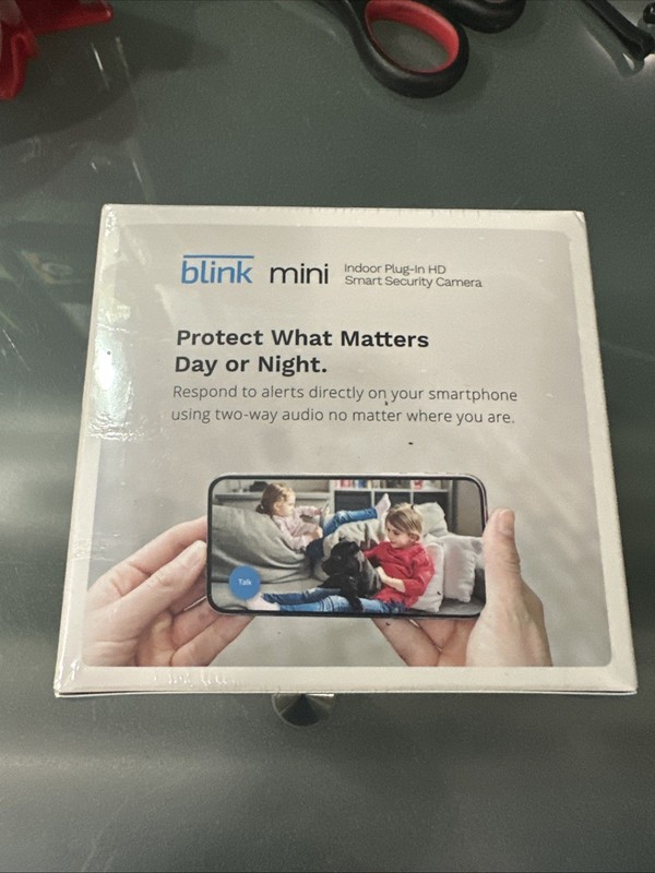 Blink BCM00300U Mini Indoor Plug-in Smart Surveillance Camera - New & Sealed gallery