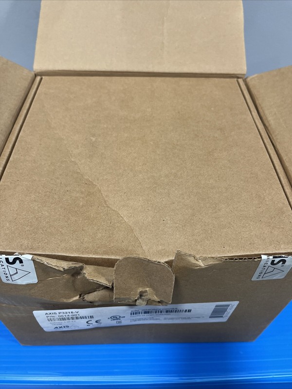 Lot of 2 - AXIS P3215-V Day/Night 2-Megapixel IP Network Dome Camera 0614-001 gallery
