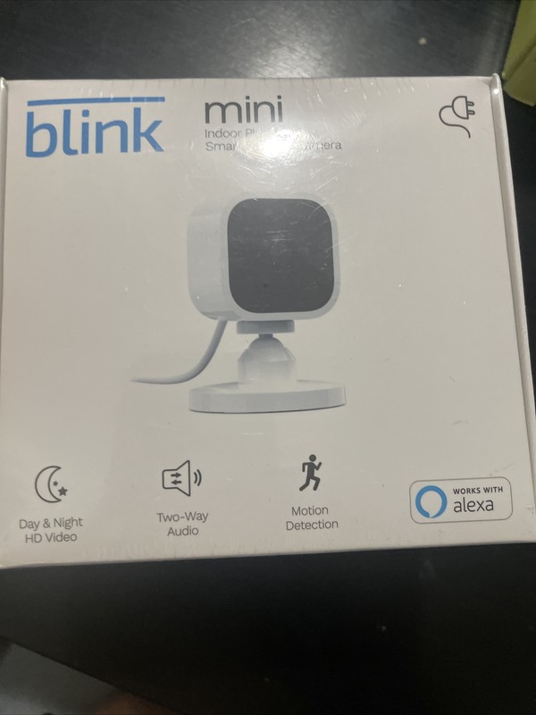 Blink Mini Indoor Wired Smart Security Camera 1080 HD Motion Detection (White)