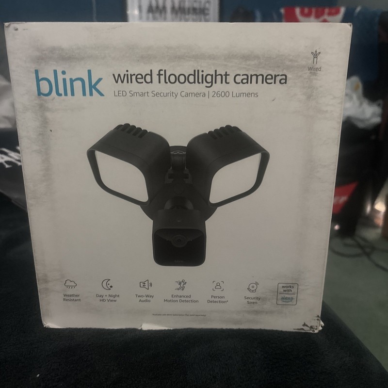 Blink Wired Floodlight Camera Smart security camera, 2600 lumens, HD live Sealed