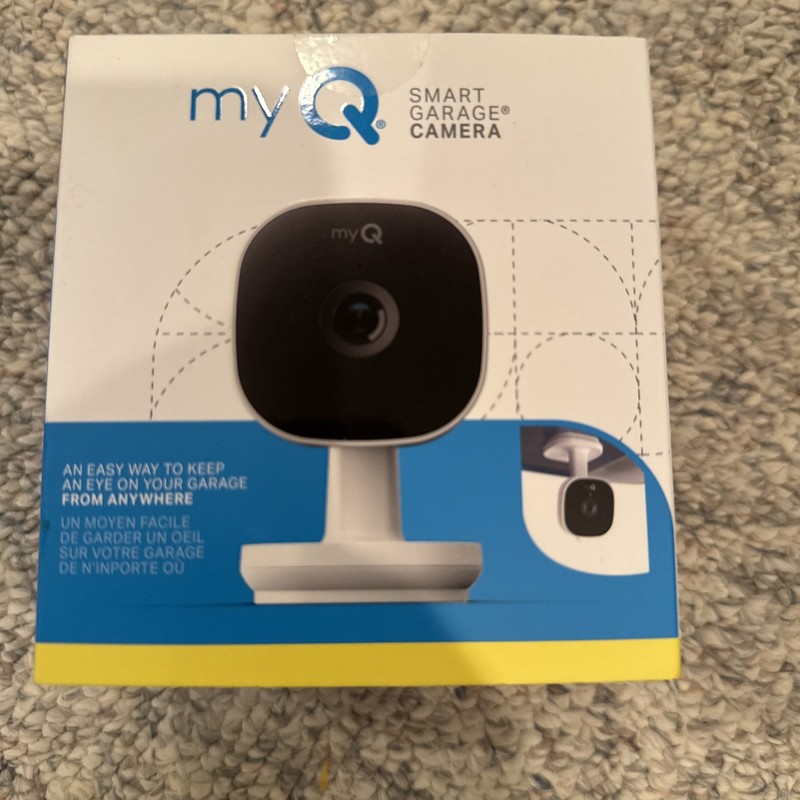 Chamberlain myQ Smart Garage HD 1080p Indoor Wi-Fi Security Camera – White