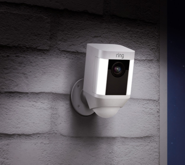 RING Spotlight Cam -Battery-Wi Fi Camera with Built in Siren & Lights -FREE POST gallery