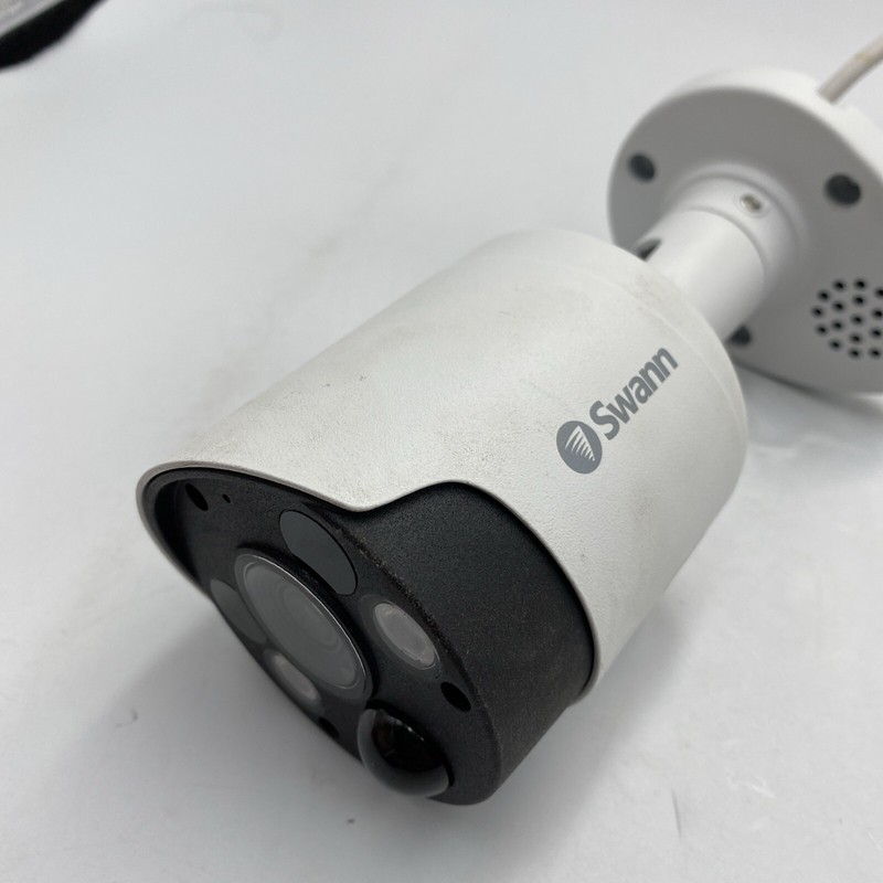 *Swann PRO-4KMSFB 4K Ultra HD Thermal Sensing Spotlight DVR Please Read gallery