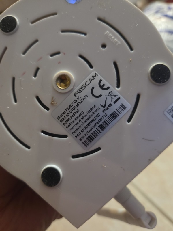 Foscam FI9821W 720P HD Resolution IP Security Camera R28 Untested gallery