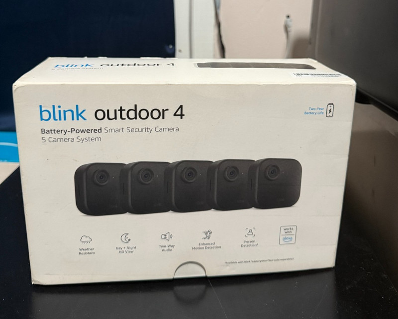 Blink Outdoor 4 (4th Gen) Battery Powered 5 Camera System – Black