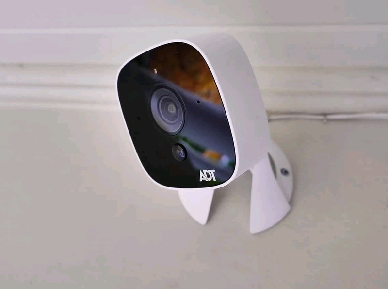 Genuine ADT OC845 1080p Wireless Outdoor Security Camera White Brand New, Sealed gallery